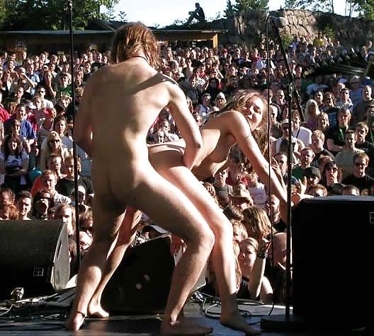 17P Public Sex 2
