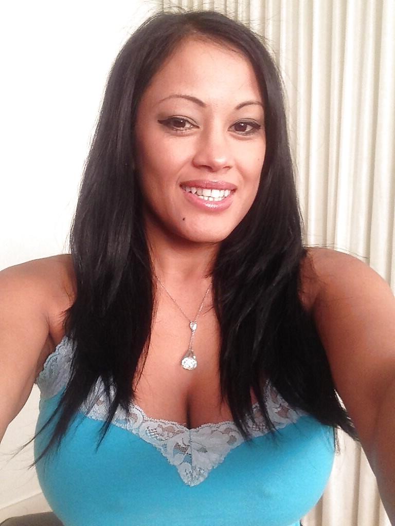 25P Maxine X (NN) Cleavage