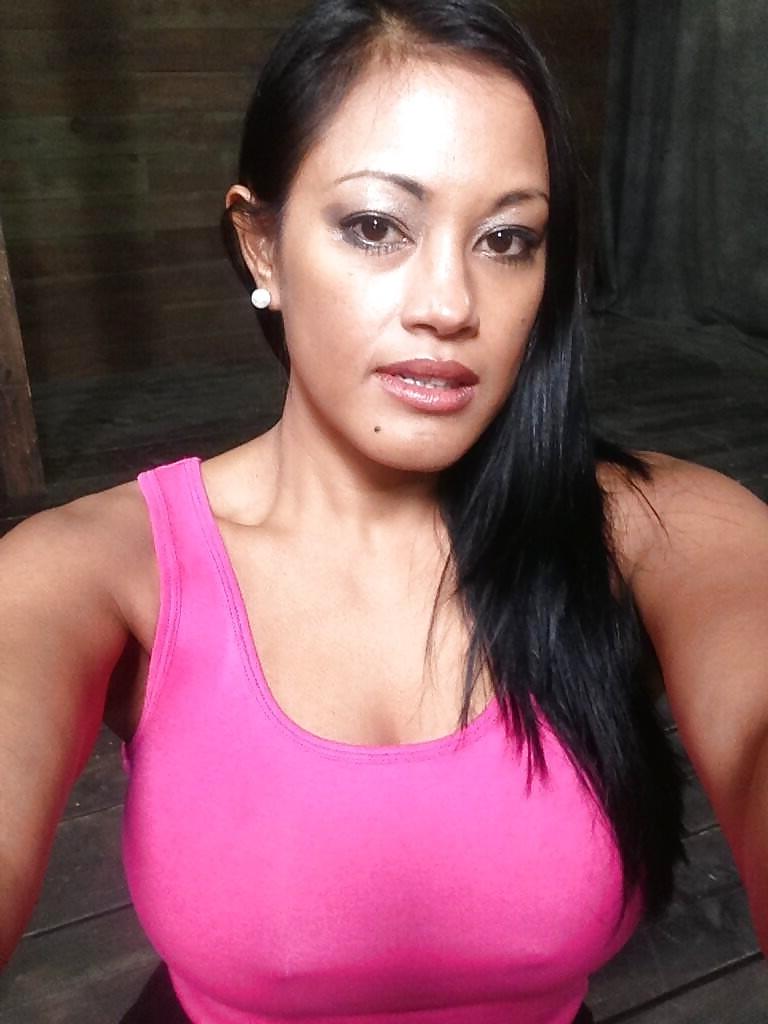 25P Maxine X (NN) Cleavage