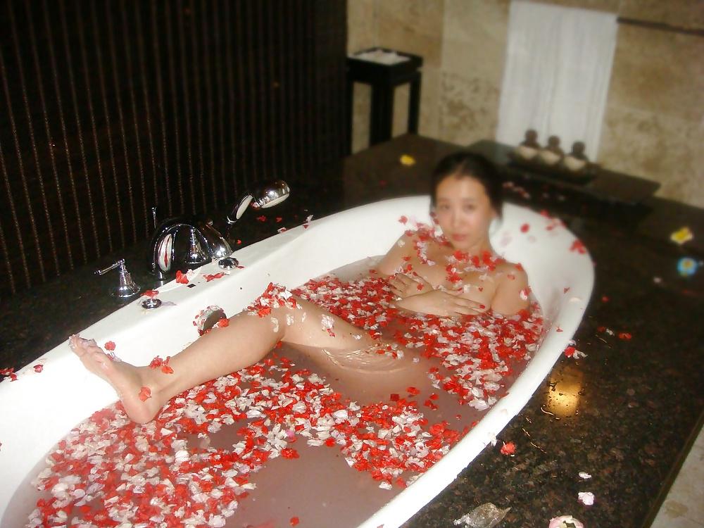 23P Korean Slut in Bikini