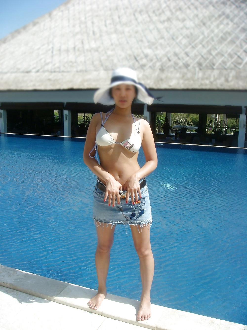 23P Korean Slut in Bikini