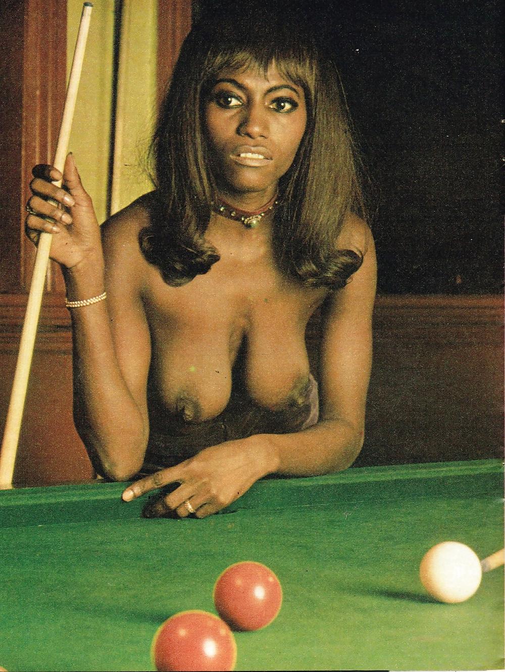 15P CLASSIC BLACK MILFS AND MATURES VOL.24