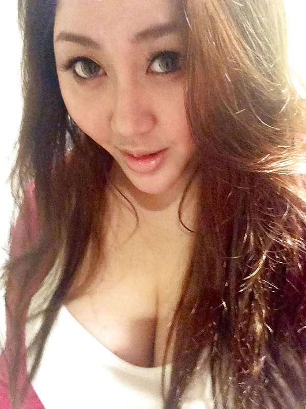 13P Big boobs asian