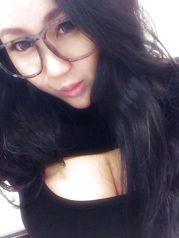 13P Big boobs asian