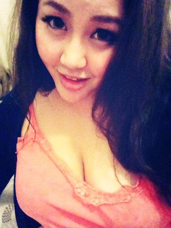 13P Big boobs asian