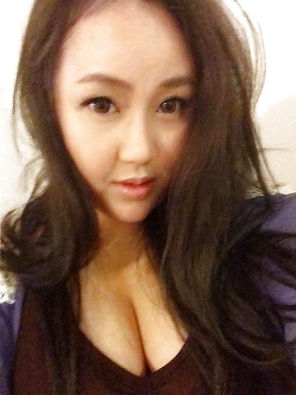 13P Big boobs asian