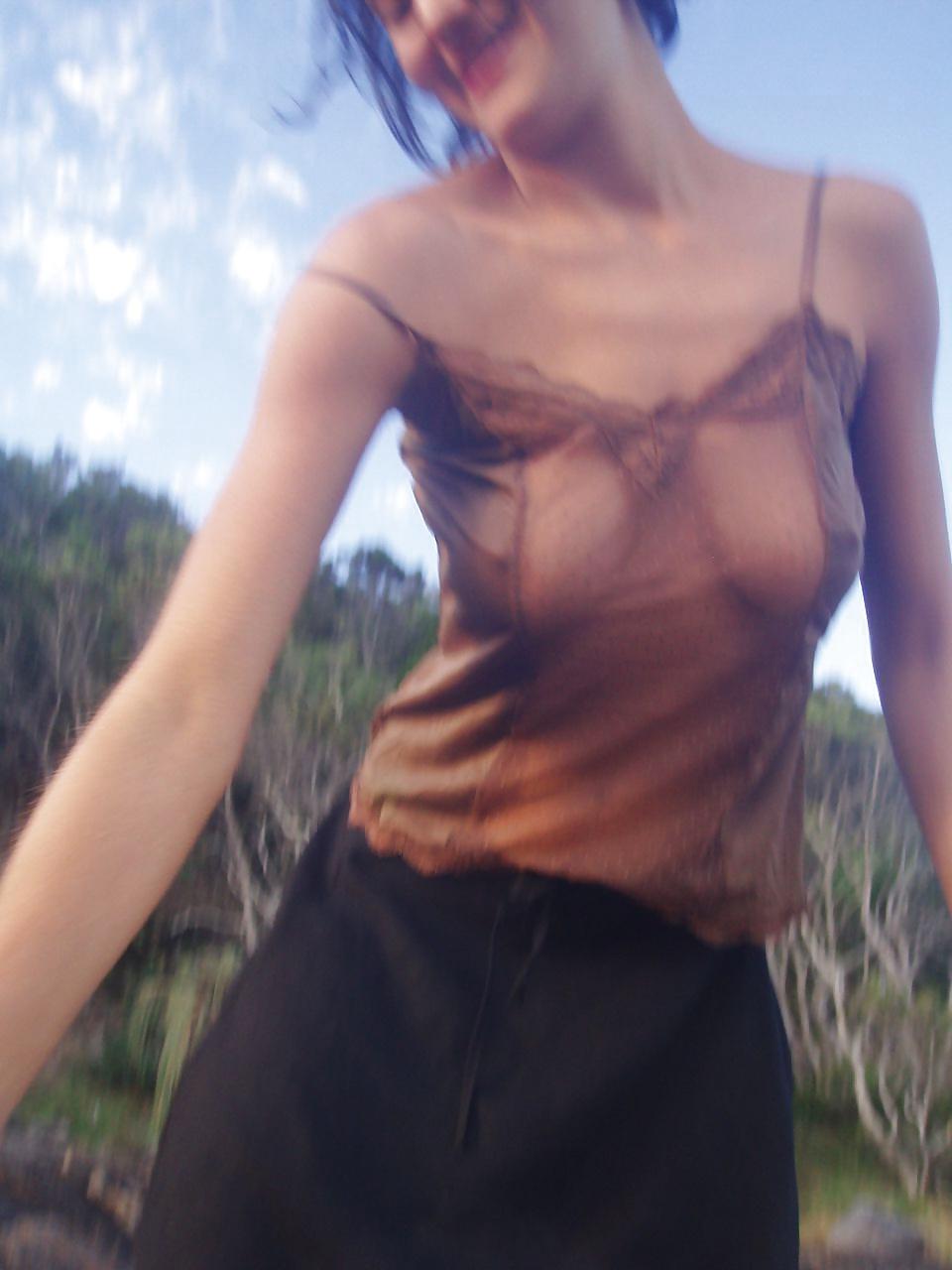 25P Wife in nature