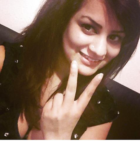9P British paki slut nadia