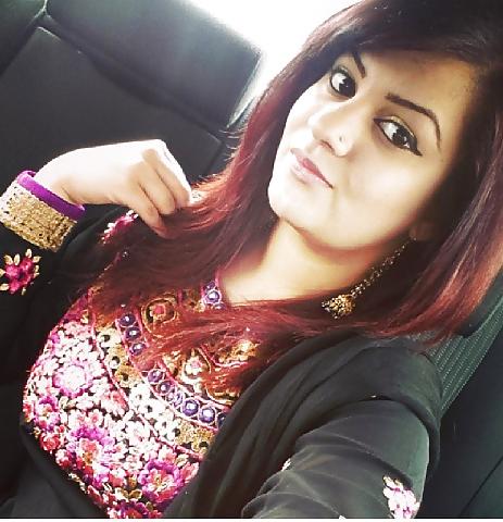 9P British paki slut nadia