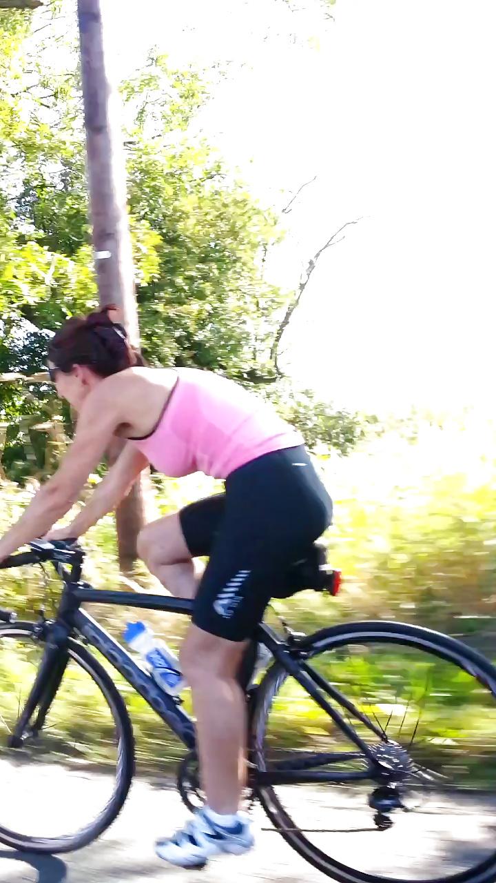 5P British milfs in lycra