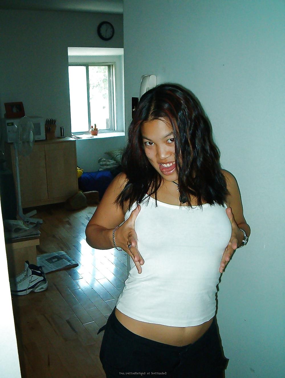 25P Amateur Asian Bimbo