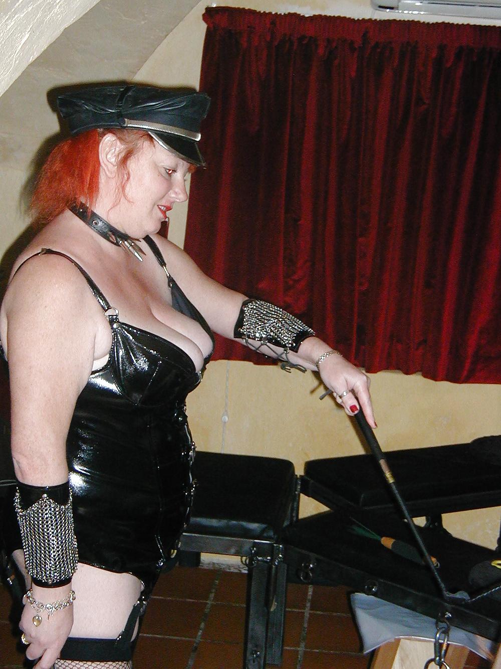 18P BBW and her wimp Tranny slave...