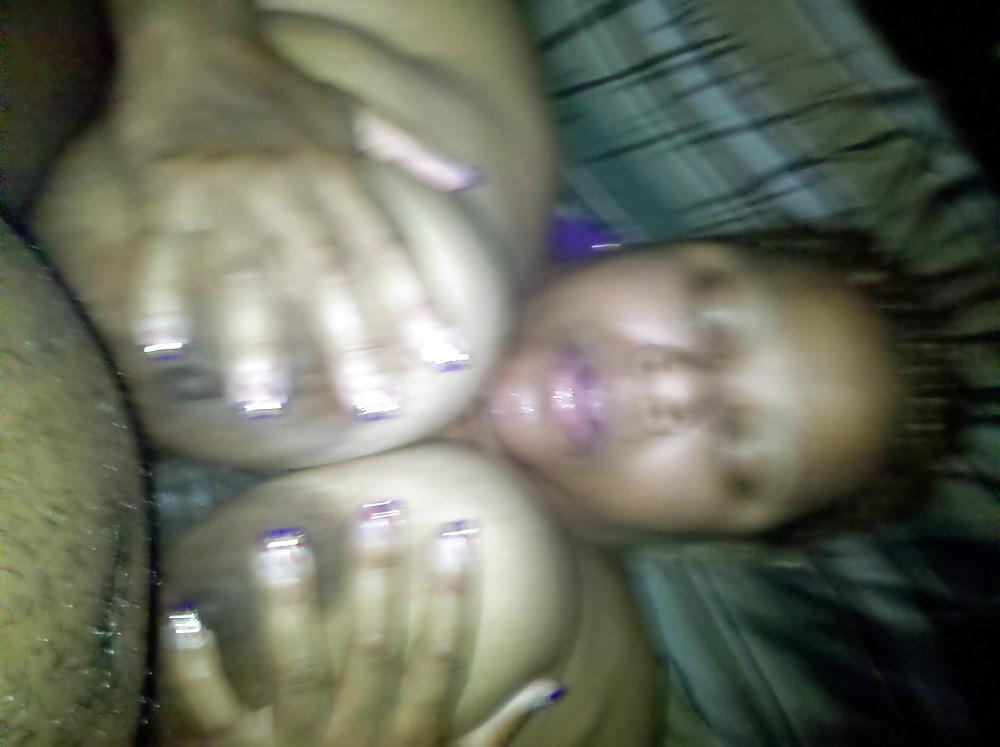 25P Black BBW Mom getting her freak on
