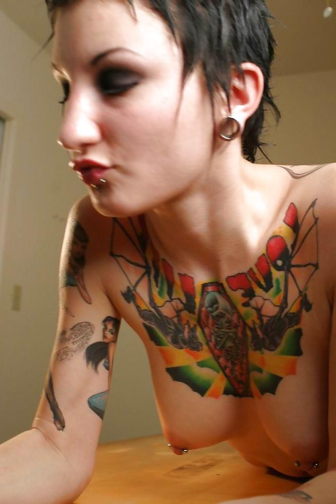 18P Sexy Girl gothic piercing tattoed