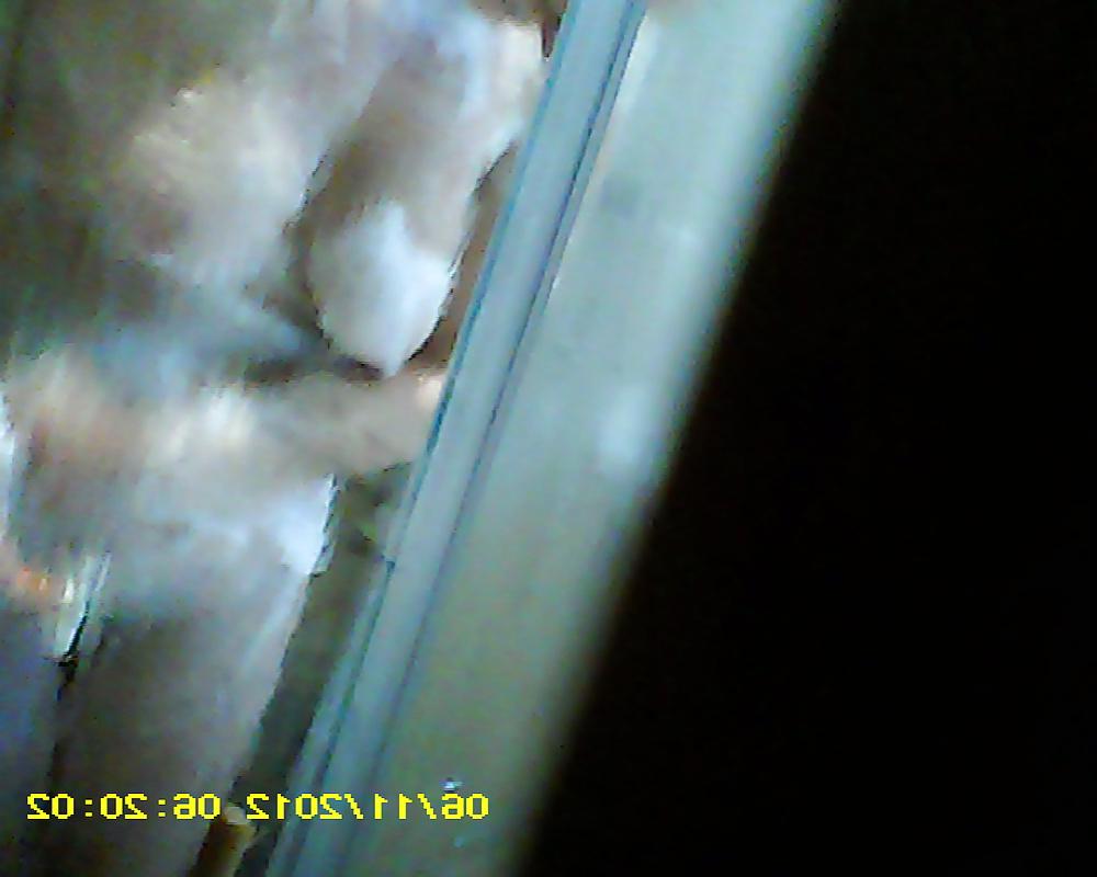 10P Wife in the shower
