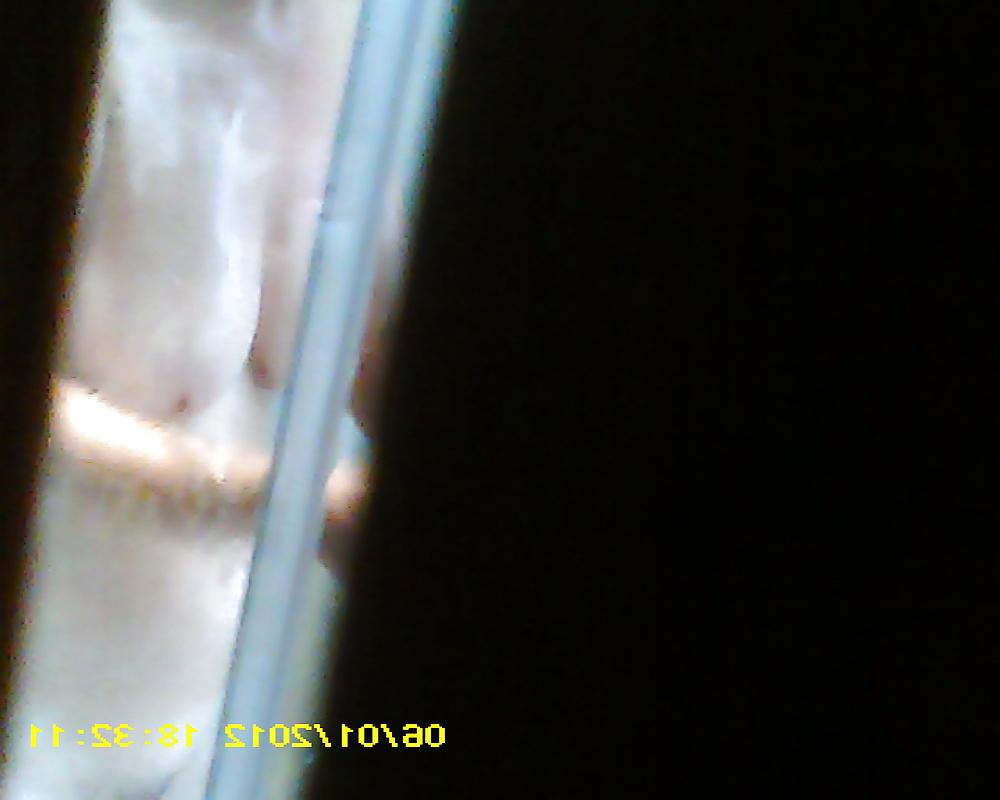 10P Wife in the shower