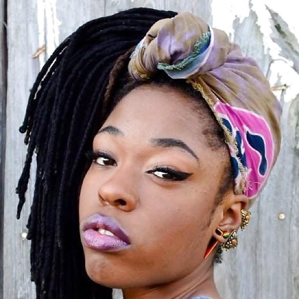 19P BLACK BEAUTIES VOL.22