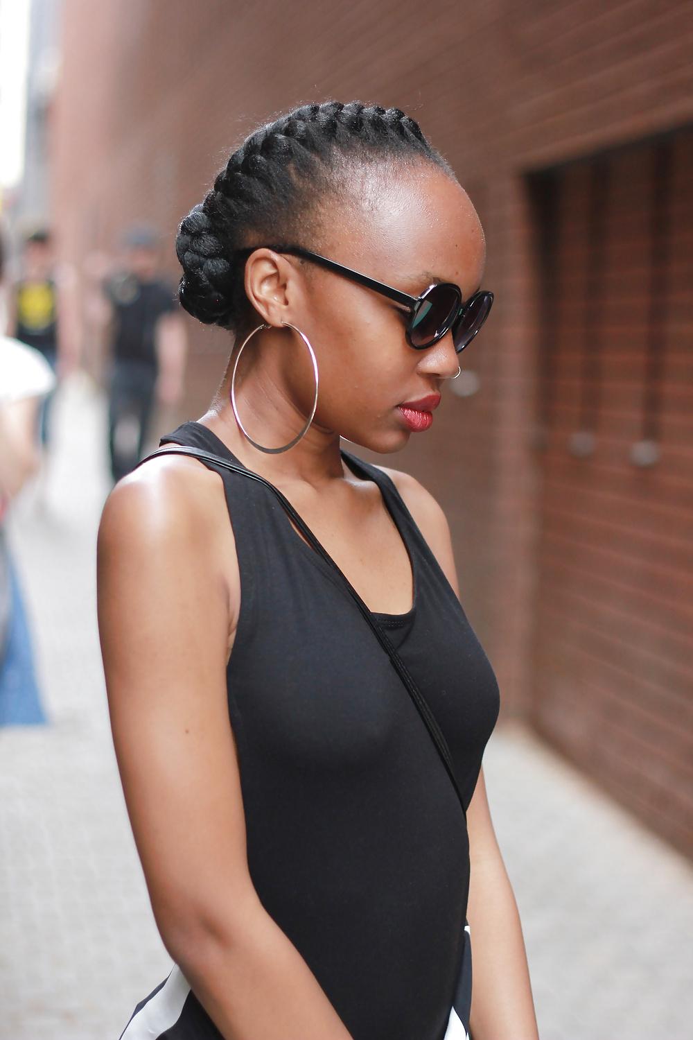 19P BLACK BEAUTIES VOL.22