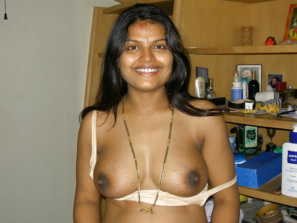 25P Indian aunty arpitha