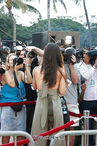 25P Evangeline Lilly HOT with BIG CLEAVAGE