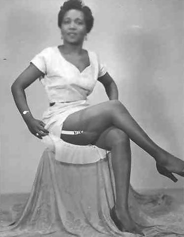 20P CLASSIC BLACK MILFS AND MATURES VOL.8