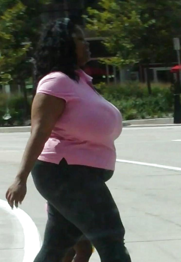 19P Candid of huge boobs and big ass bbw black bitch