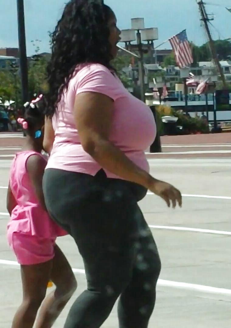 19P Candid of huge boobs and big ass bbw black bitch