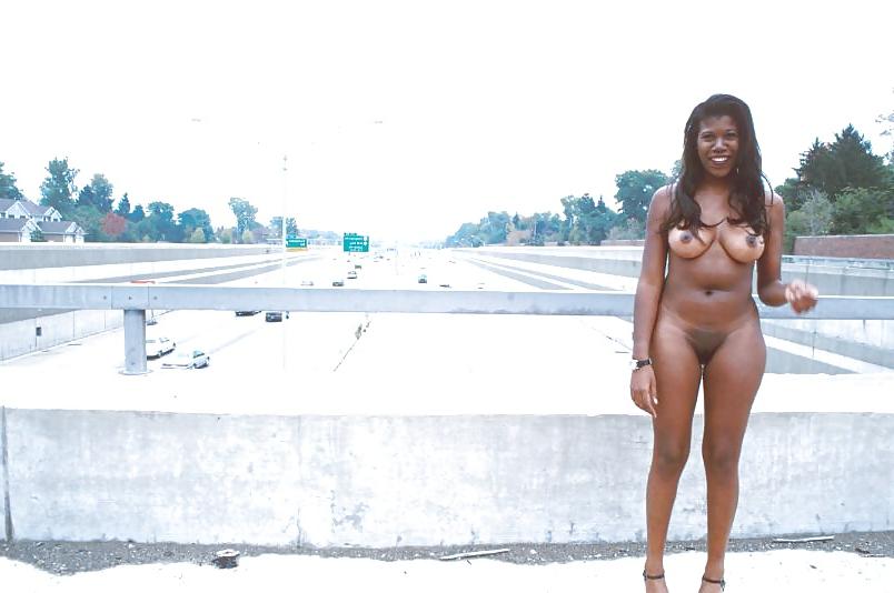 25P Jennifer Black Woman Public Nudity