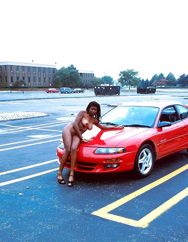 25P Jennifer Black Woman Public Nudity