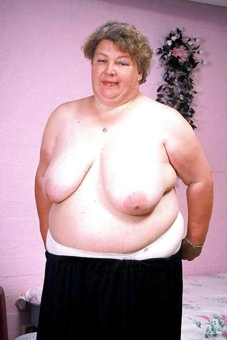 25P Lovely BBW Grannies
