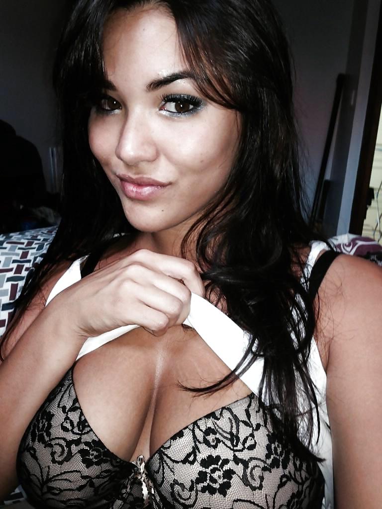 25P Cleavage!!! 