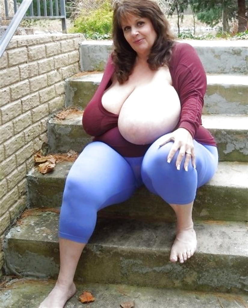 17P Big Natural Silicone-free Boobs! (Mature BBW)