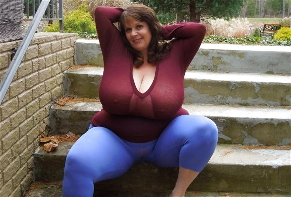 17P Big Natural Silicone-free Boobs! (Mature BBW)