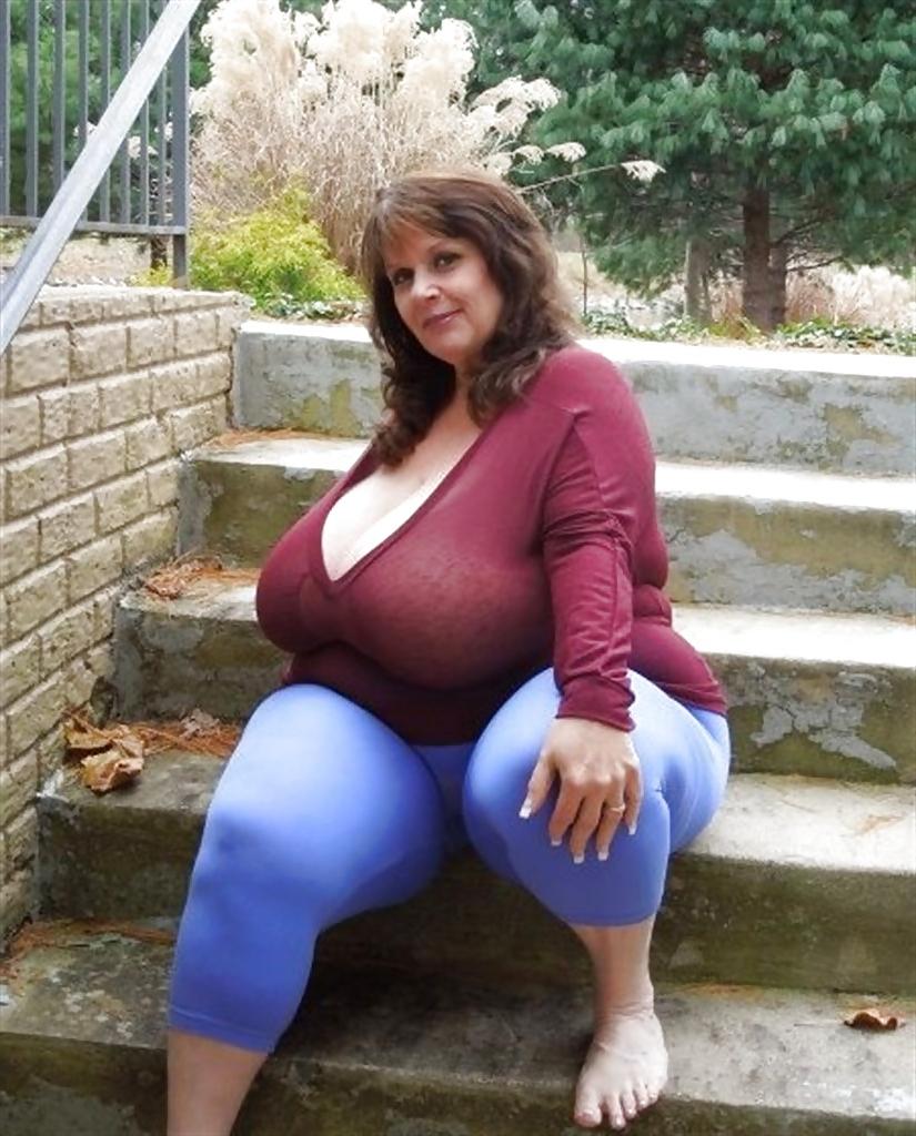 17P Big Natural Silicone-free Boobs! (Mature BBW)