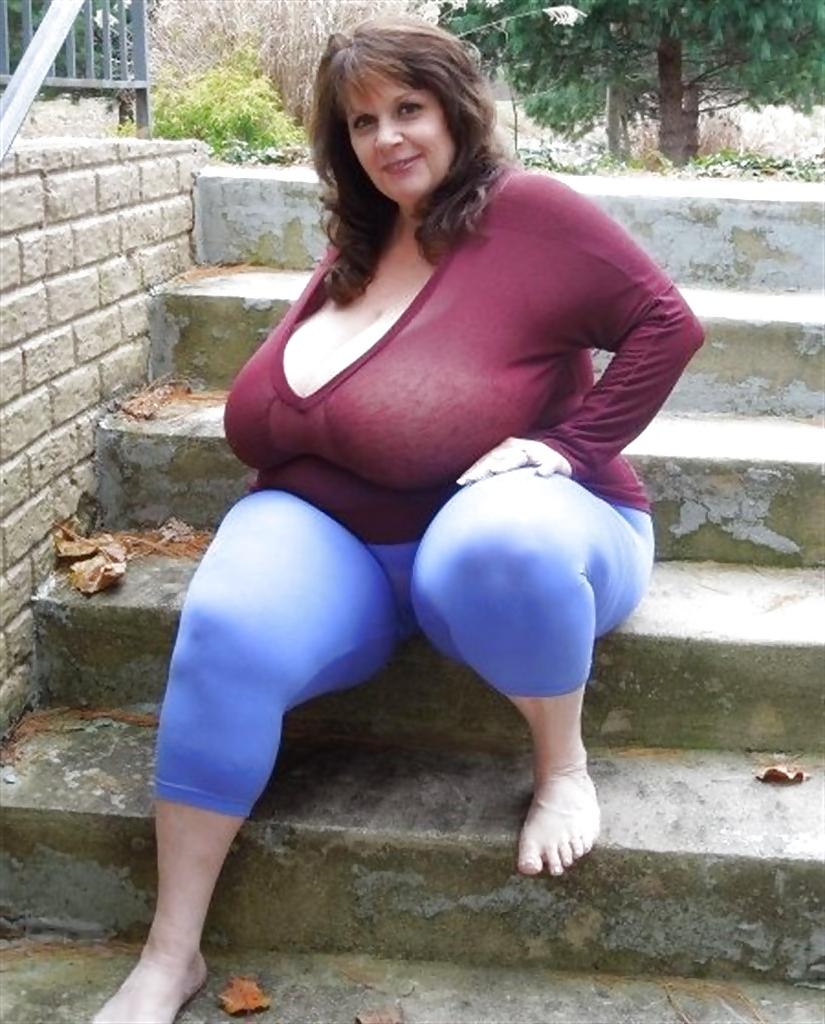 17P Big Natural Silicone-free Boobs! (Mature BBW)