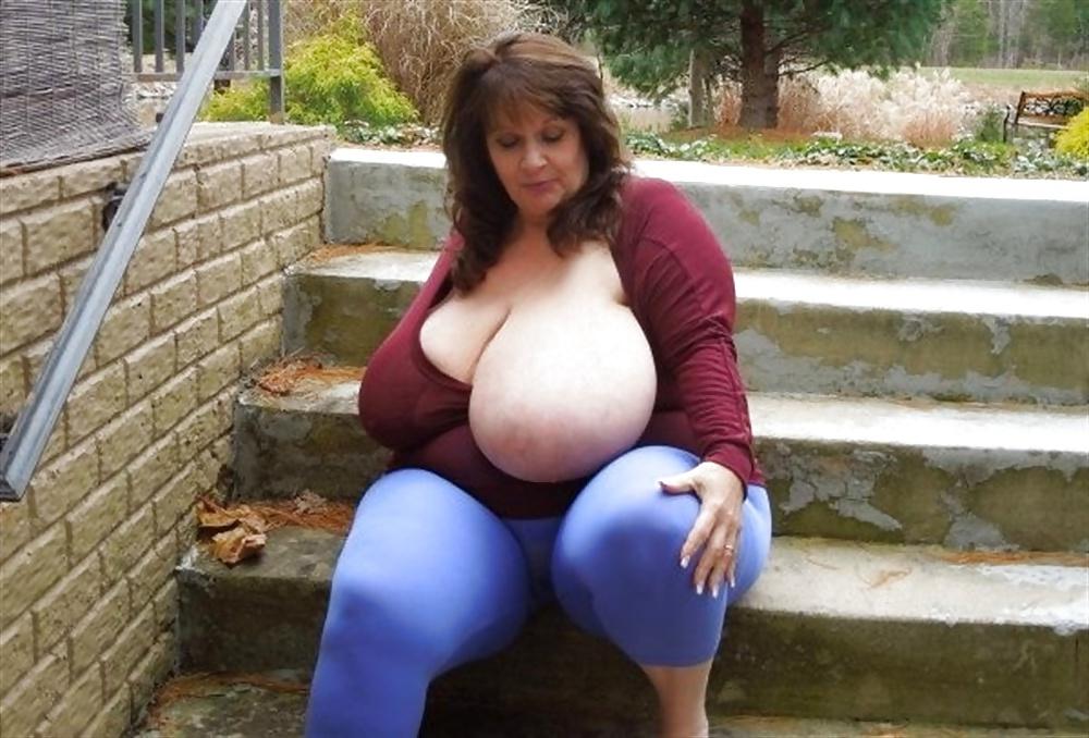 17P Big Natural Silicone-free Boobs! (Mature BBW)