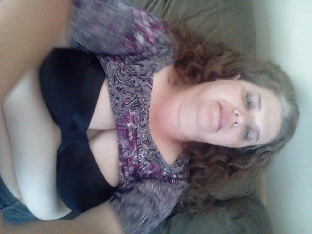 23P Bbw big belly girlfriend sucks cock and spreads