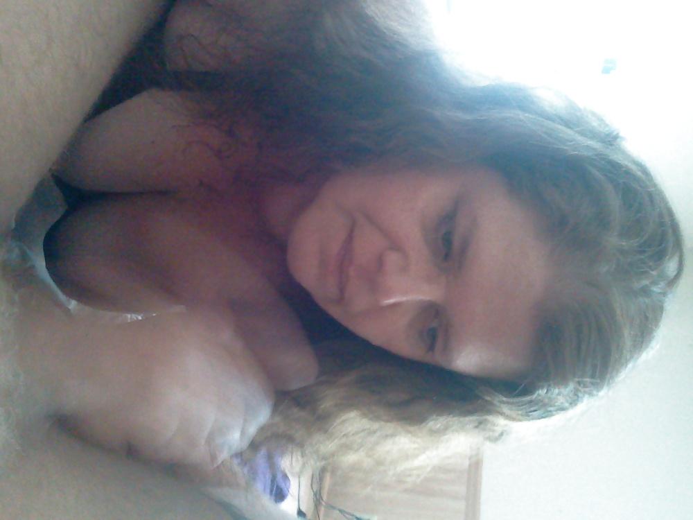 23P Bbw big belly girlfriend sucks cock and spreads