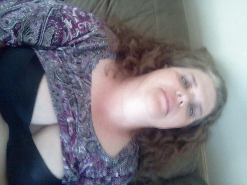 23P Bbw big belly girlfriend sucks cock and spreads
