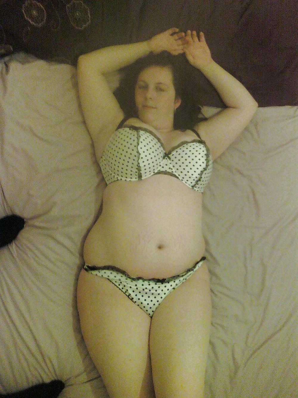 25P Bbw big tit wife Amy strips and plays with cucumber