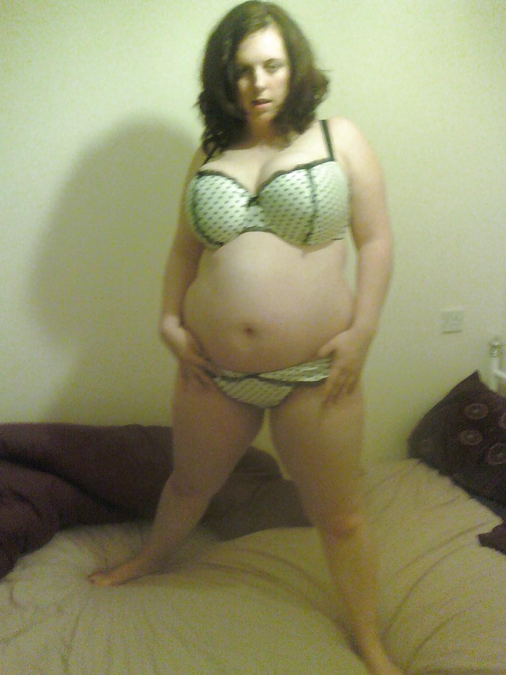 25P Bbw big tit wife Amy strips and plays with cucumber