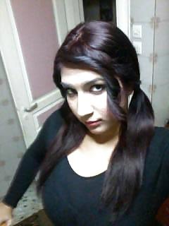 15P Turkish Ebru! How would you fuck her?