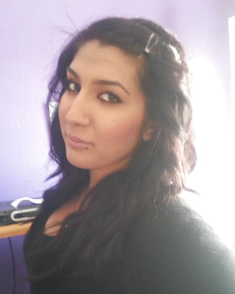 15P Turkish Ebru! How would you fuck her?