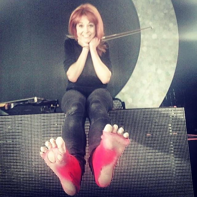 22P Lindsey Stirling feet