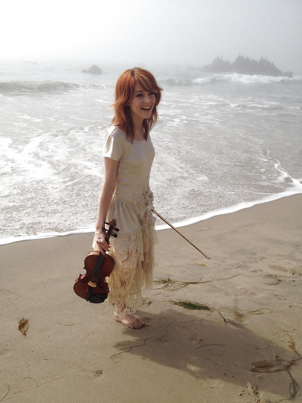 22P Lindsey Stirling feet