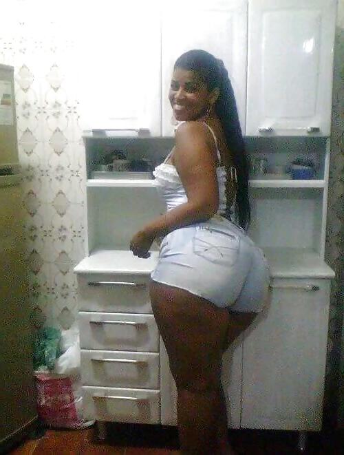 6P ITS JUST SUMTHIN ABOUT ASS IN THE KITCHEN VOL.15