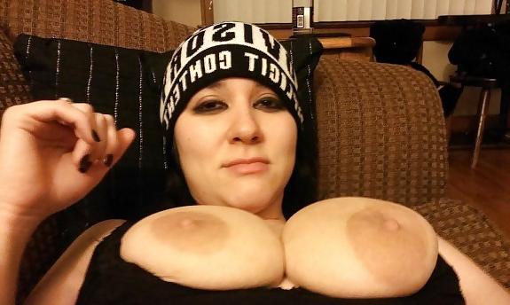 16P Missy Bates Gothic Porn Slut