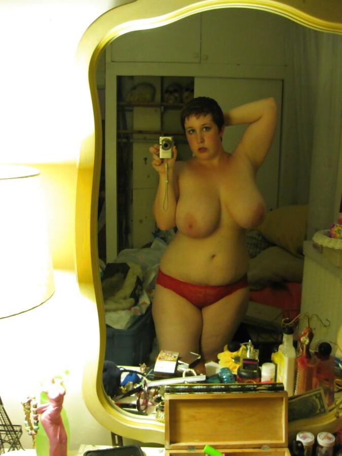25P Busty girl with short hair