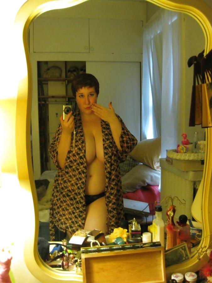 25P Busty girl with short hair