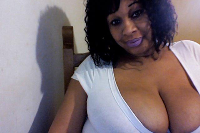 25P Black bbw 